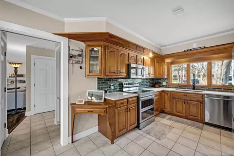 Kitchen - 903 Crestline Dr, Normal, IL 61761 photo 2 of 4