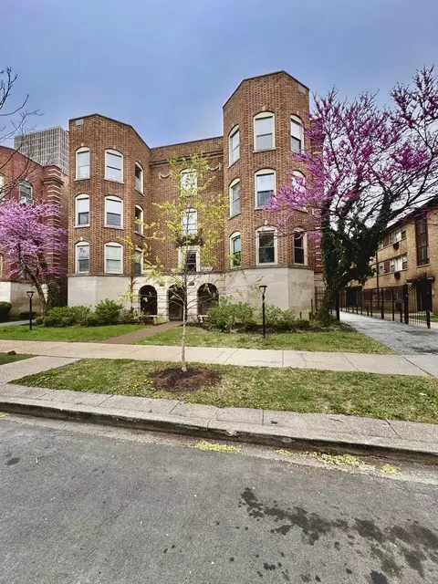 6735 S Oglesby Ave #101, Chicago, IL 60649