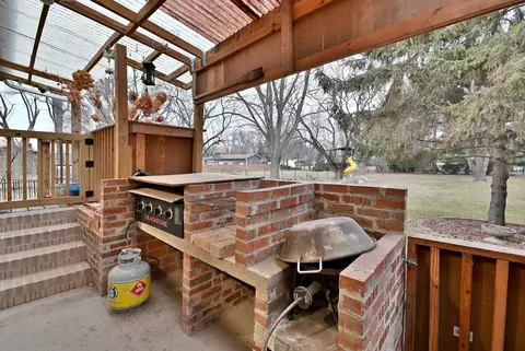 Exterior - 10 N836 Maple St, Elgin, IL 60123 photo 11 of 15