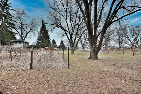 Exterior - 10 N836 Maple St, Elgin, IL 60123 photo 10 of 15
