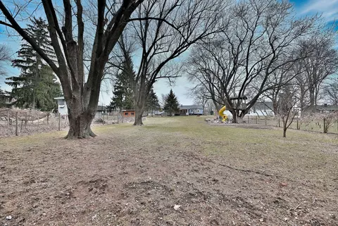 Exterior - 10 N836 Maple St, Elgin, IL 60123 photo 9 of 15
