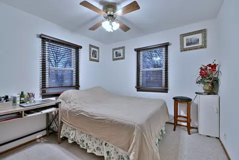 Bedroom - 10 N836 Maple St, Elgin, IL 60123 photo 4 of 5