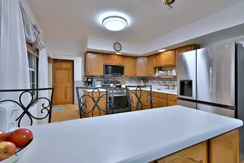 Kitchen - 10 N836 Maple St, Elgin, IL 60123 photo 3 of 4