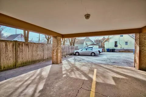Exterior - 1314 Main St #2D, Evanston, IL 60202 photo 3 of 6