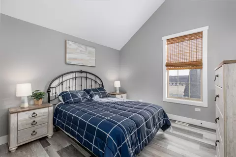 Bedroom - 100 Great Loop Dr #48, Ottawa, IL 61350 photo 1 of 4