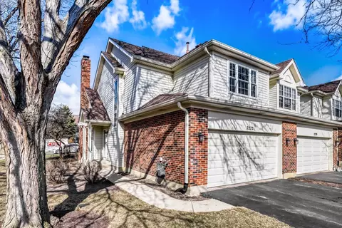 2222 Seaver Ln, Hoffman Estates, IL 60169