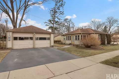 Exterior - 601 S 2nd St S, West Dundee, IL 60118 photo 5 of 8