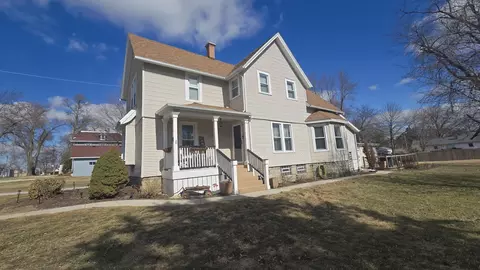 311 S Third St, Peotone, IL 60468