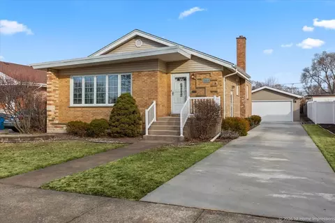 5004 Harnew Rd S, Oak Lawn, IL 60453