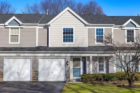 1604 Pebble Beach Cir, Elgin, IL 60123