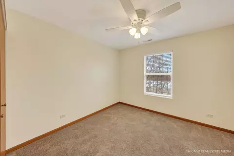 Bedroom - 1453 Millbrook Dr, Algonquin, IL 60102 photo 3 of 3