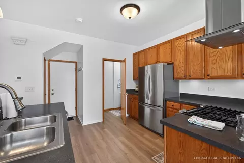 Kitchen - 1453 Millbrook Dr, Algonquin, IL 60102 photo 1 of 4