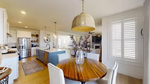 Dining - 1 Deerfield Ct, Bloomington, IL 61705 photo 7 of 8