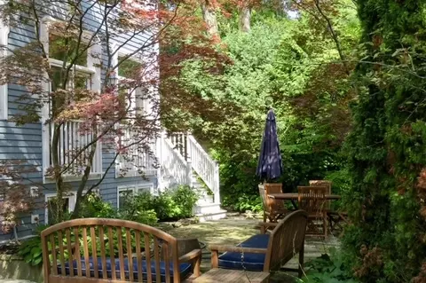 Exterior - 875 Gordon Ter, Winnetka, IL 60093 photo 16 of 21