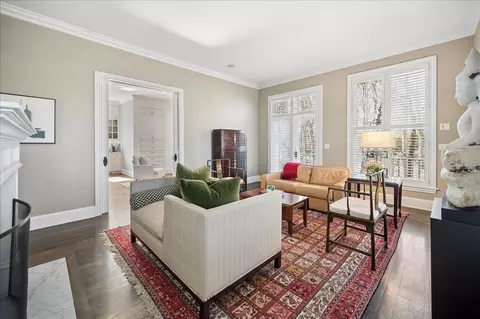 Living - 875 Gordon Ter, Winnetka, IL 60093 photo 2 of 3