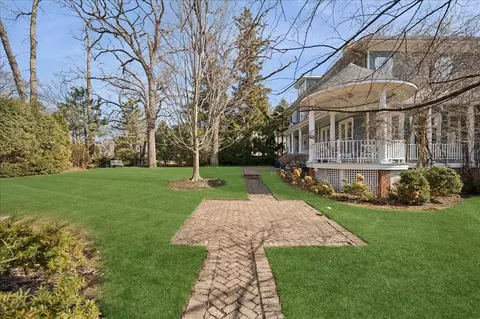 Exterior - 875 Gordon Ter, Winnetka, IL 60093 photo 11 of 21