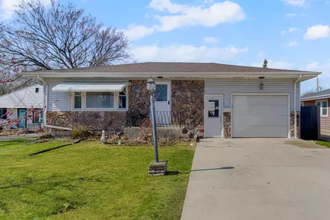 319 Morris St, Joliet, IL 60436