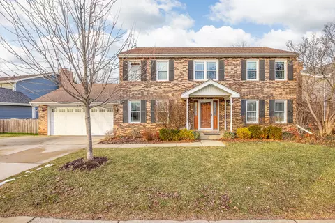 6767 Greenleaf St, Woodridge, IL 60517