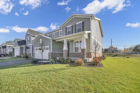 1007 Kessler Dr, Mundelein, IL 60060