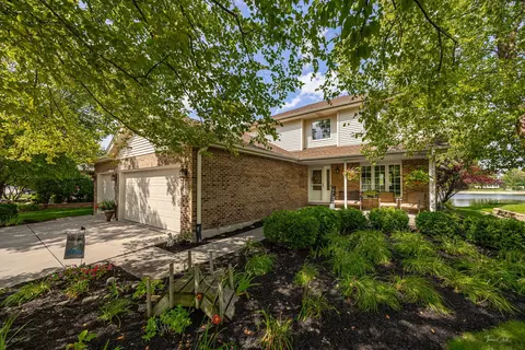 805 Edgewater Dr, Minooka, IL 60447