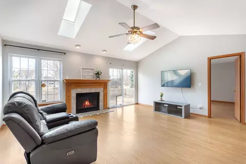 Living - 2224 Ashby Ln, Plainfield, IL 60586 photo 2 of 2
