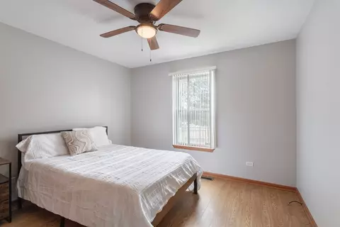 Bedroom - 2224 Ashby Ln, Plainfield, IL 60586 photo 2 of 3