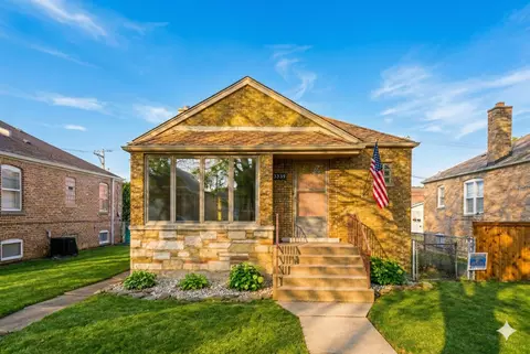 5352 S Neva Ave, Chicago, IL 60638