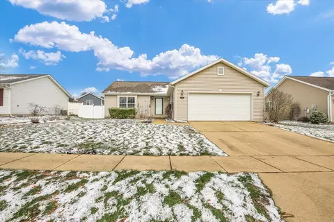 2110 E Pennsylvania Ave, Urbana, IL 61802