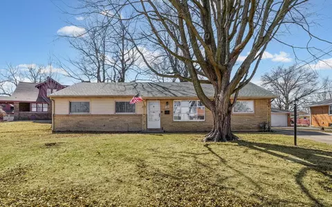 1203 Julie Dr, Champaign, IL 61821