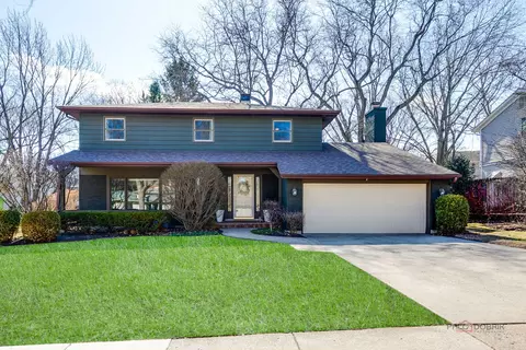 613 E Golf Rd, Libertyville, IL 60048