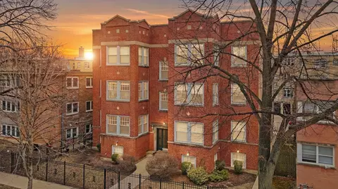 121 Callan Ave #3S, Evanston, IL 60202