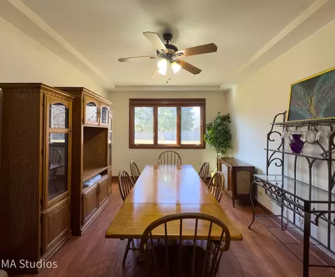 Dining - 9030 Elm Ave, Burr Ridge, IL 60527 photo 5 of 6