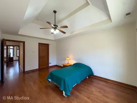Bedroom - 9030 Elm Ave, Burr Ridge, IL 60527 photo 7 of 10