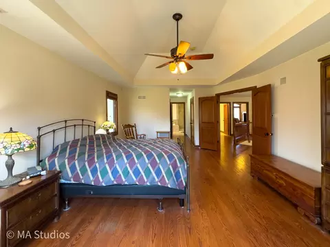 Bedroom - 9030 Elm Ave, Burr Ridge, IL 60527 photo 3 of 10