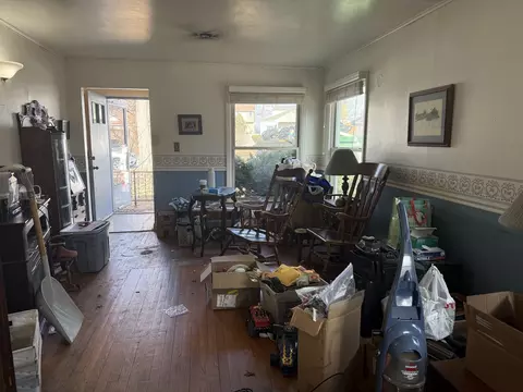 Living - Undisclosed, Des Plaines, IL 60016 photo 2 of 2