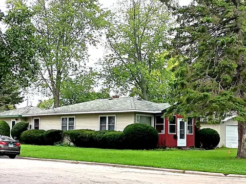 1828-1826 Horeb Ave, Zion, IL 60099
