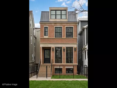 1228 W Wellington Ave, Chicago, IL 60657