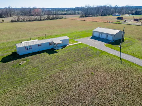 24555 Legion Rd, Stonefort, IL 62987