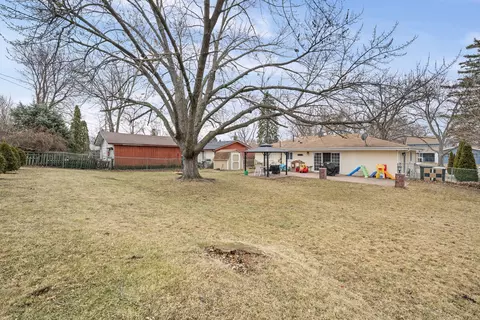Exterior - 625 Morton St, Hoffman Estates, IL 60169 photo 3 of 3