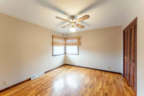 Bedroom - 212 Kane Dr, Herrin, IL 62948 photo 5 of 5