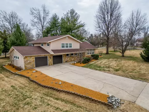 Other - 212 Kane Dr, Herrin, IL 62948 photo 1 of 9