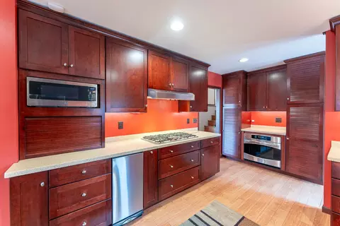 Kitchen - 212 Kane Dr, Herrin, IL 62948 photo 4 of 5