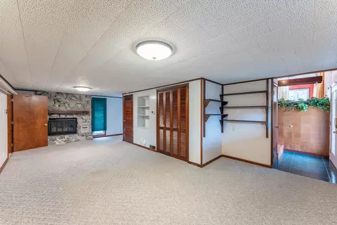 Living - 212 Kane Dr, Herrin, IL 62948 photo 5 of 6