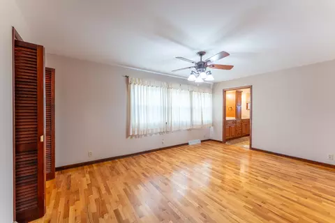 Bedroom - 212 Kane Dr, Herrin, IL 62948 photo 1 of 5