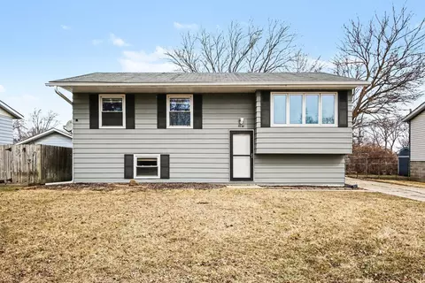 3238 W 74th Pl, Merrillville, IN 46410