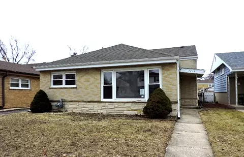5229 W Greenleaf St, Skokie, IL 60077