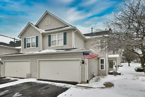 266 Grand Ridge Rd, Saint Charles, IL 60175