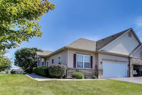 900 Yorktown St, Mchenry, IL 60050