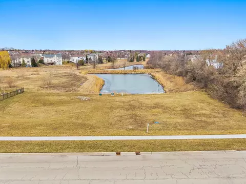 1540 Westbourne Pkwy, Algonquin, IL 60102
