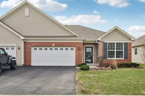 8122 Arlington Ln, Joliet, IL 60431